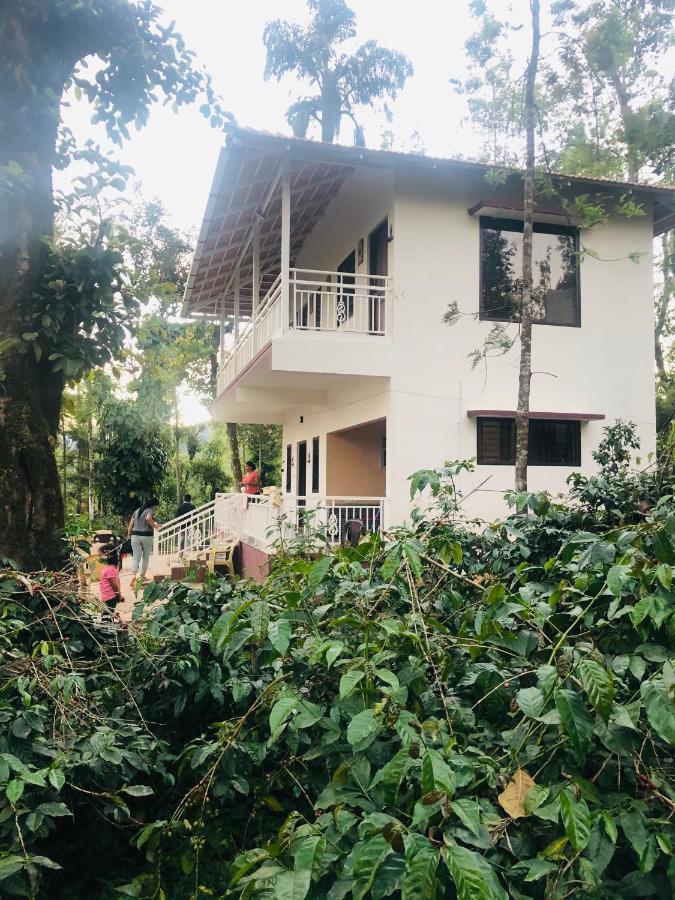 Silver Springs Homestay Chickmagalur Chikmagalūr Екстериор снимка